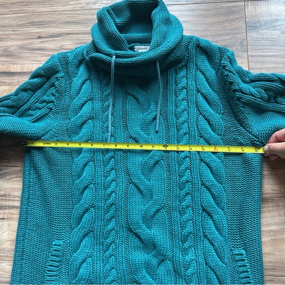 LL Bean Double L Mixed-Cable Sweater Funnelneck Women’s Sz Medium TEAL Chunky - Picture 5 of 8